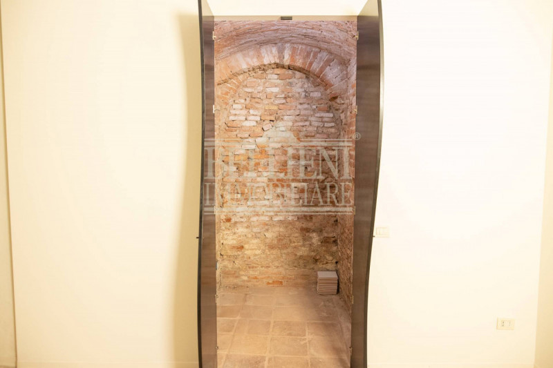 Immagine 24 di Ufficio in affitto  in Contrà dei Burci a Vicenza