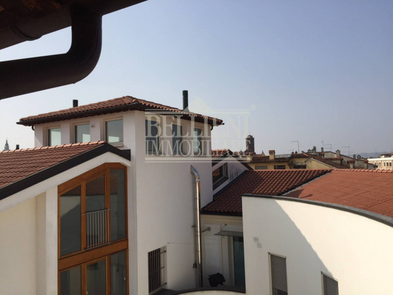 Immagine 4 di Attico in vendita  in Contrà San Marco a Vicenza