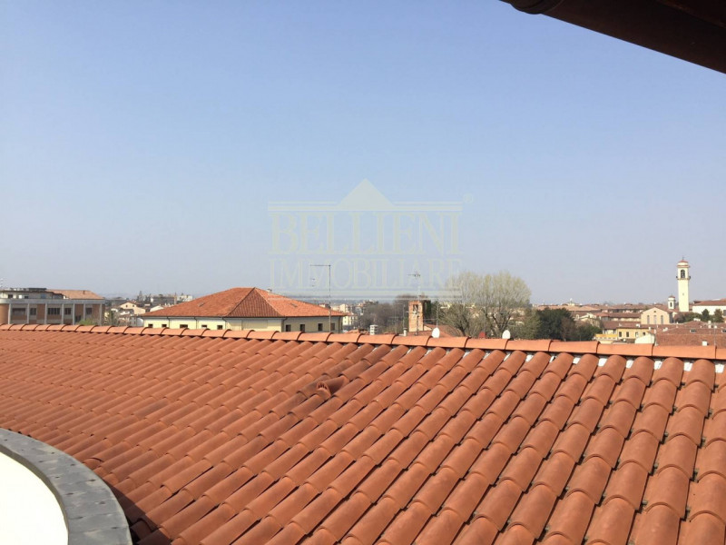 Immagine 13 di Attico in vendita  in Contrà San Marco a Vicenza