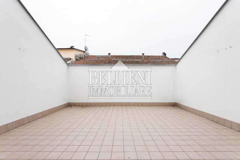 Immagine 6 di Appartamento in vendita  in corso palladio a Vicenza