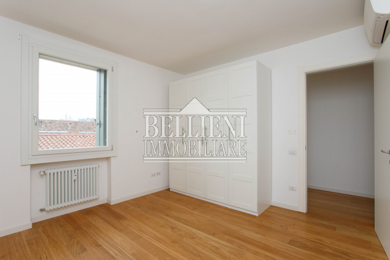 Immagine 16 di Appartamento in vendita  in corso palladio a Vicenza