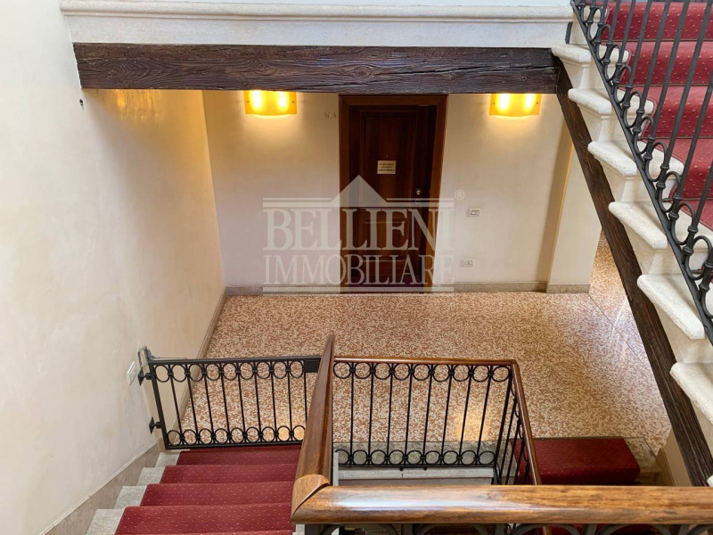 Immagine 4 di Attico in vendita  in Via Cesare Battisti a Vicenza