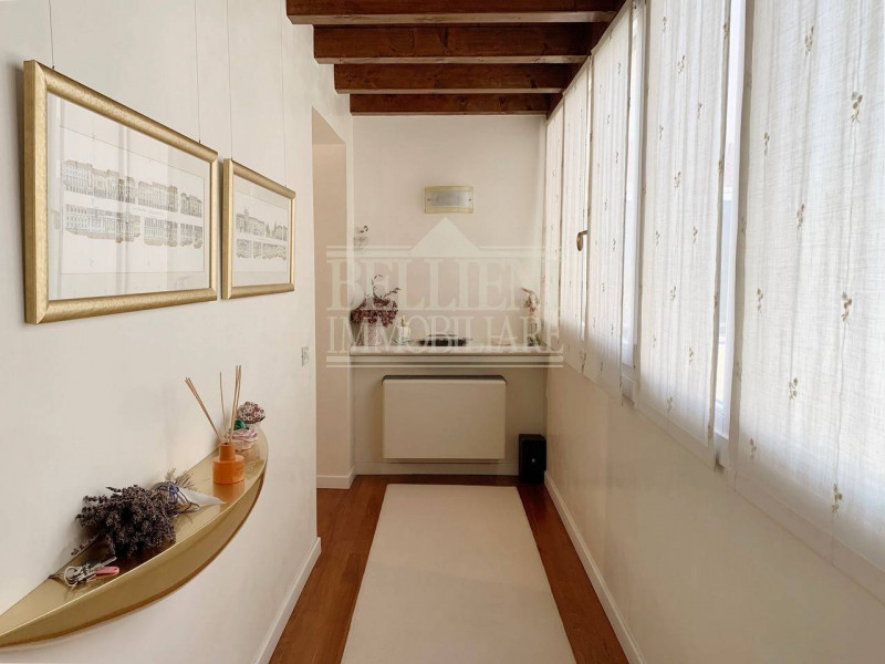 Immagine 11 di Attico in vendita  in Via Cesare Battisti a Vicenza