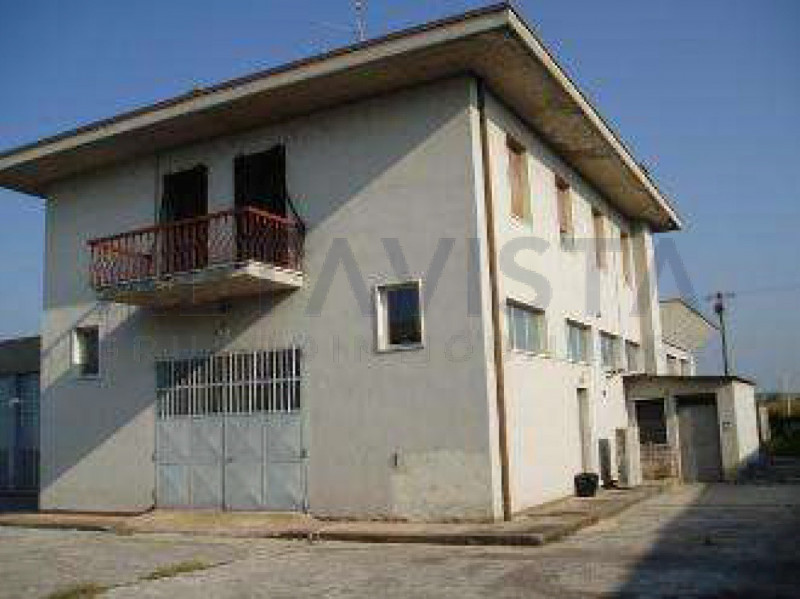 Immagine 4 di Capannone industriale in vendita  in via statale a Calcinato