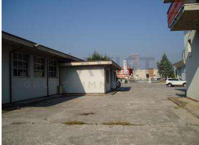 Immagine 6 di Capannone industriale in vendita  in via statale a Calcinato