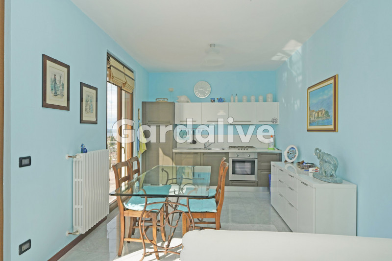 Immagine 10 di Appartamento in vendita  a Toscolano-Maderno