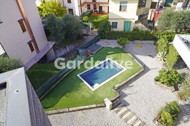 Immagine 4 di Appartamento in vendita  a Toscolano-Maderno