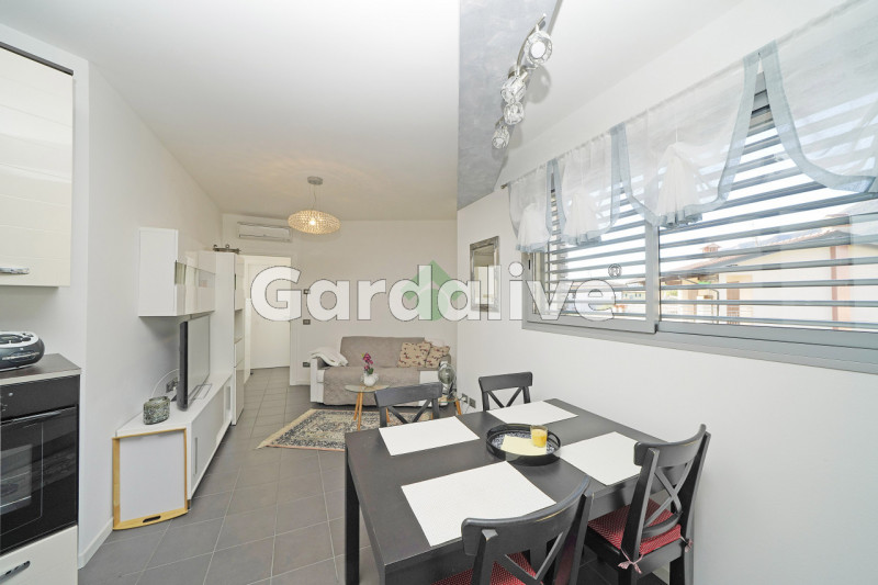 Immagine 7 di Appartamento in vendita  a Toscolano-Maderno