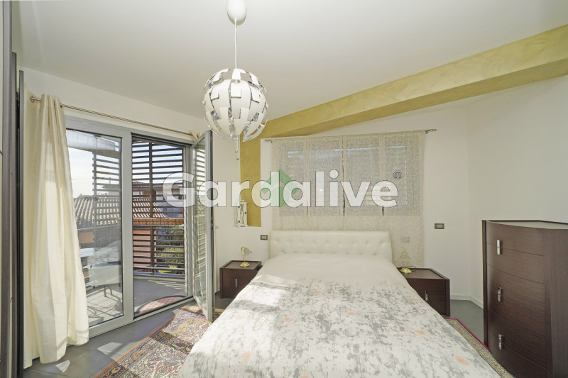 Immagine 11 di Appartamento in vendita  a Toscolano-Maderno