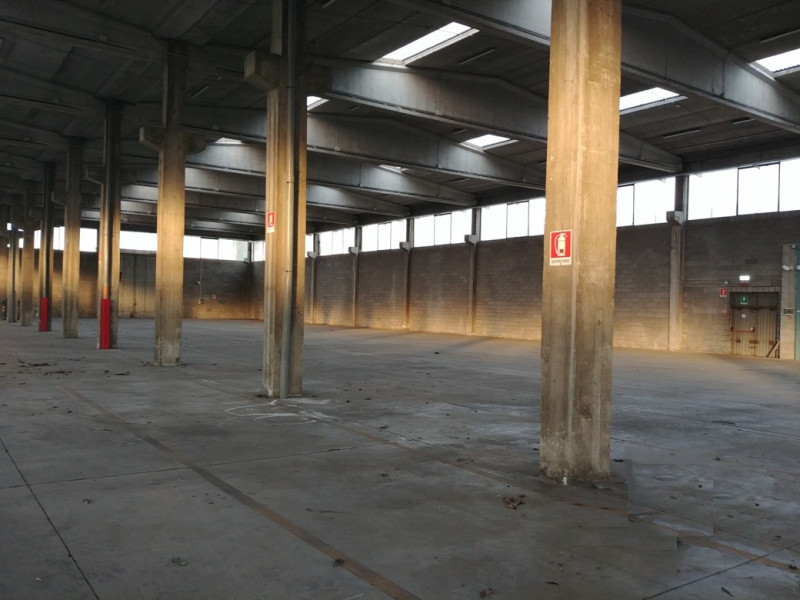 Immagine 4 di Laboratorio in affitto  in VIA ARCHIMEDE a Settimo Milanese