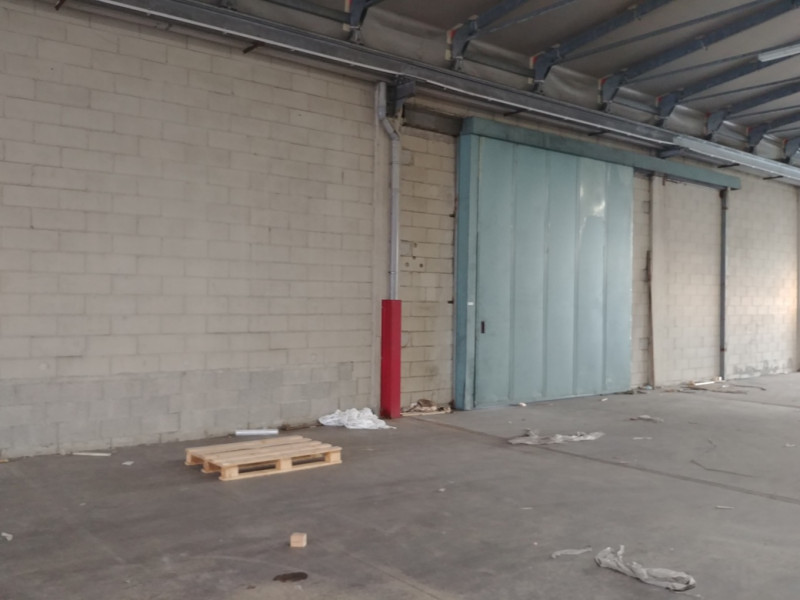 Immagine 16 di Laboratorio in affitto  in VIA ARCHIMEDE a Settimo Milanese