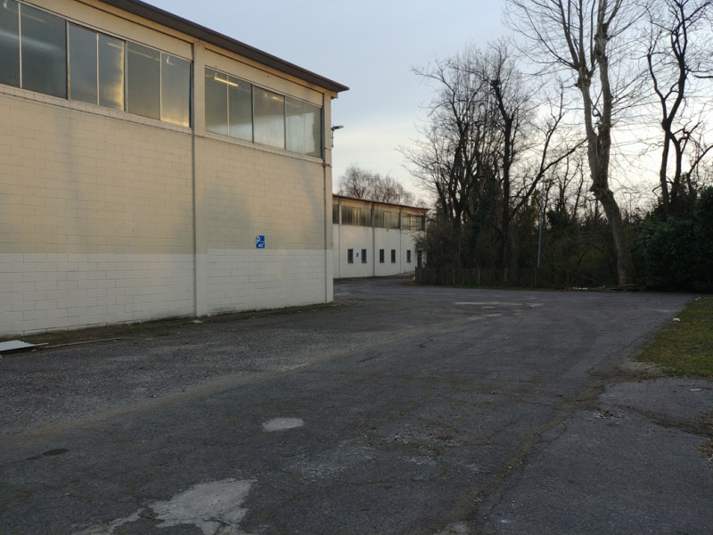 Immagine 23 di Laboratorio in affitto  in VIA ARCHIMEDE a Settimo Milanese