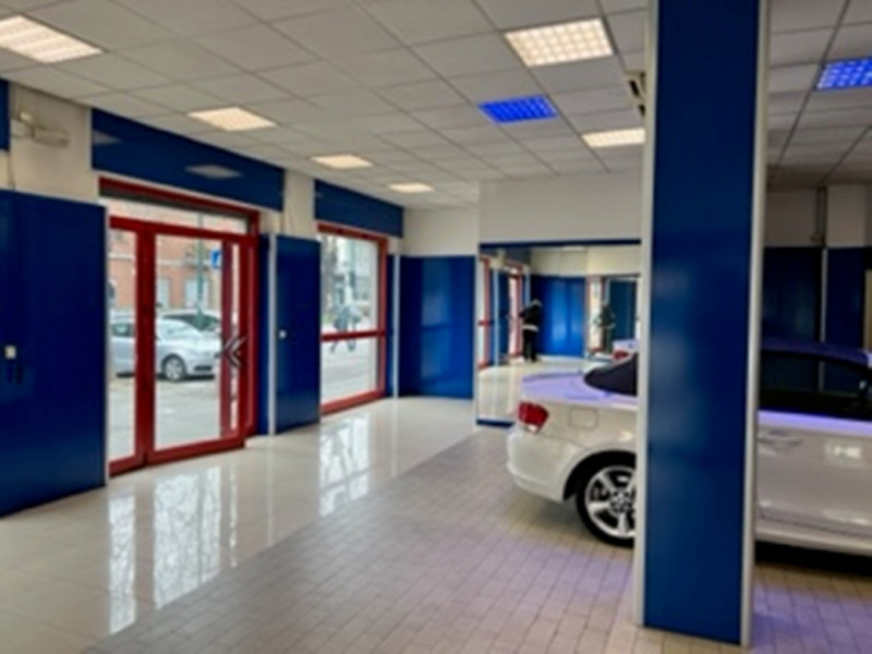 Immagine 3 di Negozio in vendita  in VIA PODGORA a Sesto San Giovanni