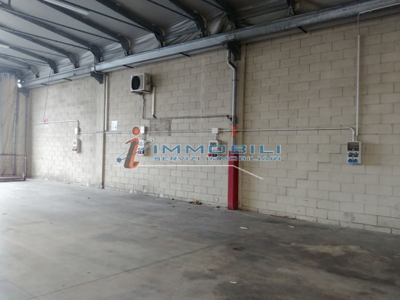 Immagine 14 di Capannone industriale in affitto  in VIA ARCHIMEDE a Settimo Milanese