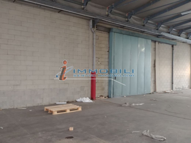 Immagine 16 di Capannone industriale in affitto  in VIA ARCHIMEDE a Settimo Milanese