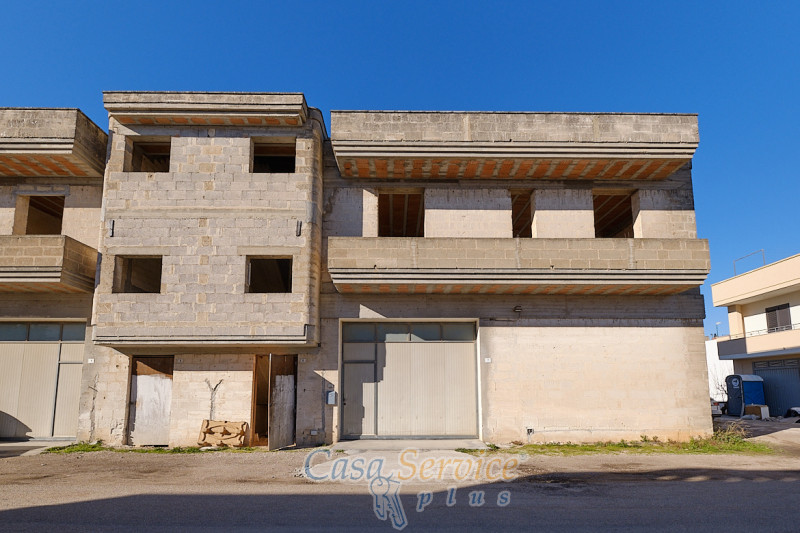 Immagine 2 di Casa indipendente in vendita  in Via Brecht a Aradeo