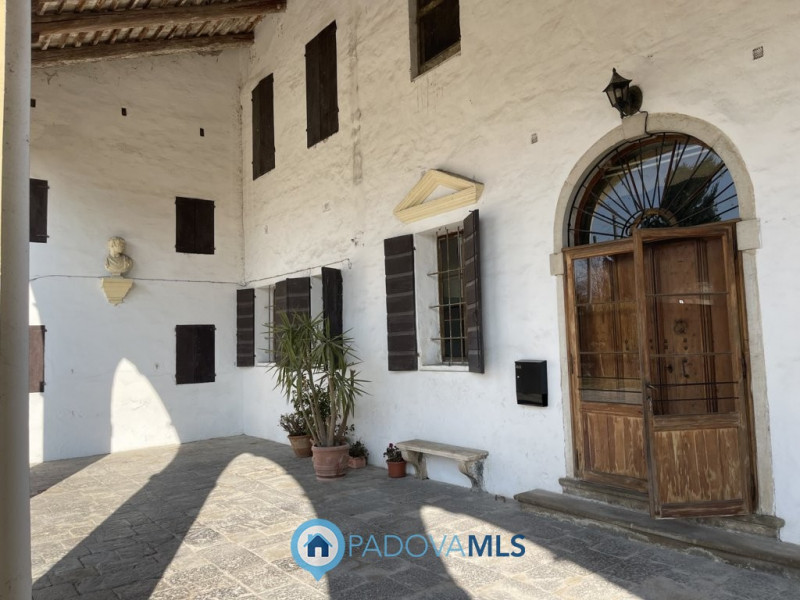 Immagine 14 di Rustico / casale in vendita  in Via argine sinistro beccara a Cartura