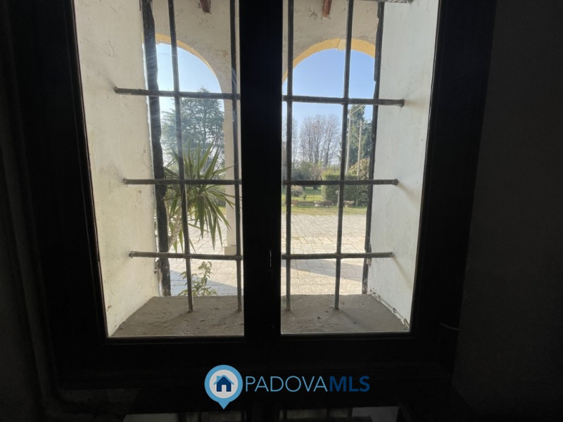 Immagine 15 di Rustico / casale in vendita  in Via argine sinistro beccara a Cartura