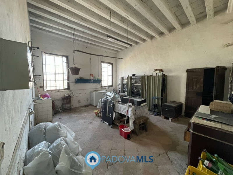 Immagine 20 di Rustico / casale in vendita  in Via argine sinistro beccara a Cartura