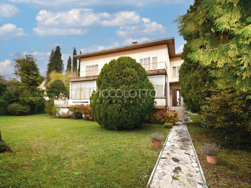 Immagine 3 di Villa in vendita  in via Roma a Fonte