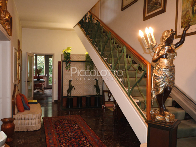 Immagine 6 di Villa in vendita  in via Roma a Fonte