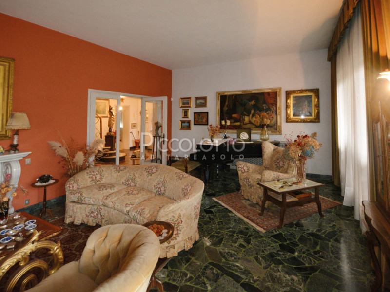 Immagine 7 di Villa in vendita  in via Roma a Fonte