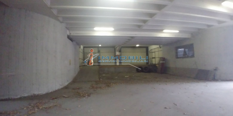 Immagine 12 di Magazzino in affitto  in VIA MECENATE a Milano