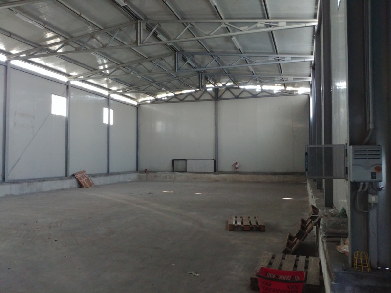 Immagine 4 di Capannone industriale in affitto  in VIA PER VIMERCATE a Usmate Velate