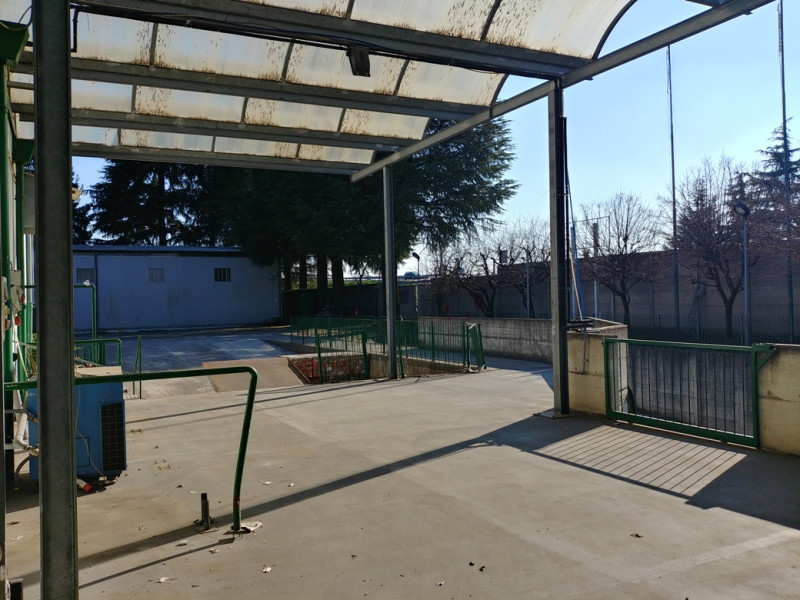 Immagine 19 di Capannone industriale in affitto  in VIA PER VIMERCATE a Usmate Velate