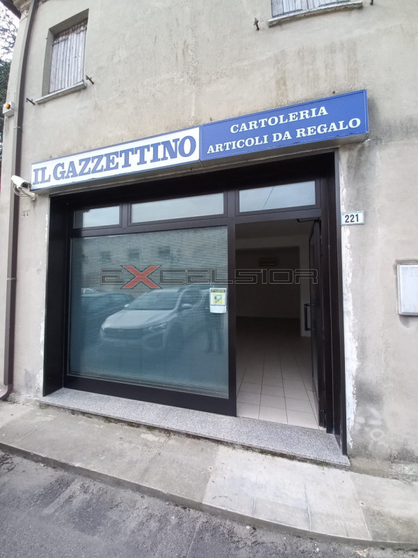Immagine 1 di Negozio in vendita  in Via G. Matteotti 20 bis cavarzere a Pettorazza Grimani