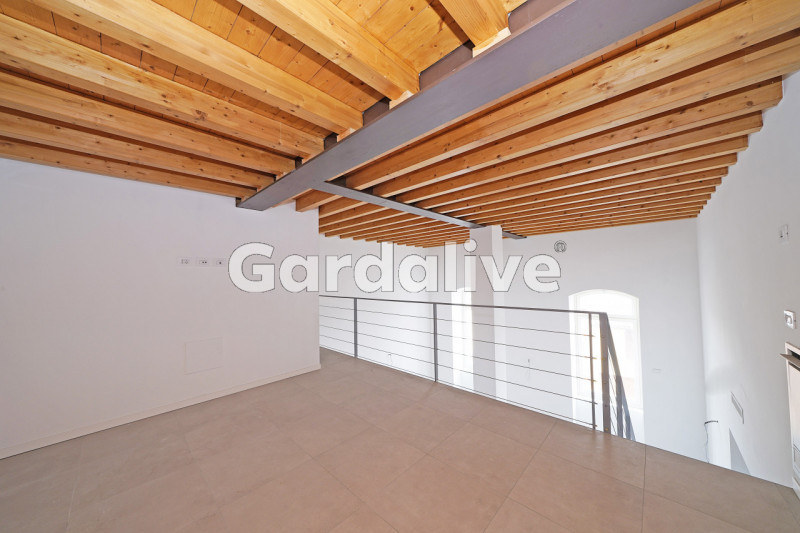 Immagine 6 di Appartamento in vendita  in Via Brunati 17 a Salò