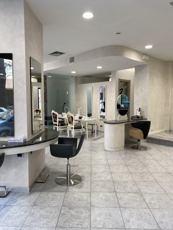 Immagine 6 di Negozio in vendita  in via degli scrovegni a Padova