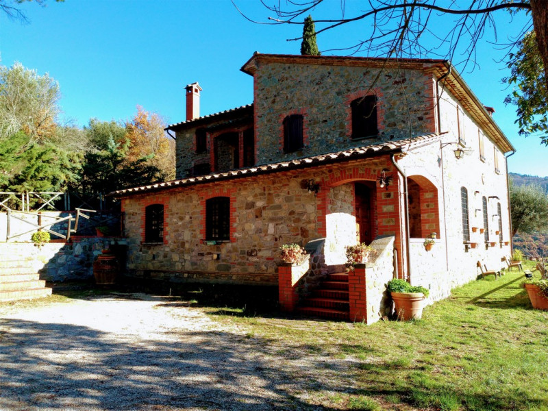 Immagine 3 di Rustico / casale in vendita  in Pischiello a Passignano Sul Trasimeno