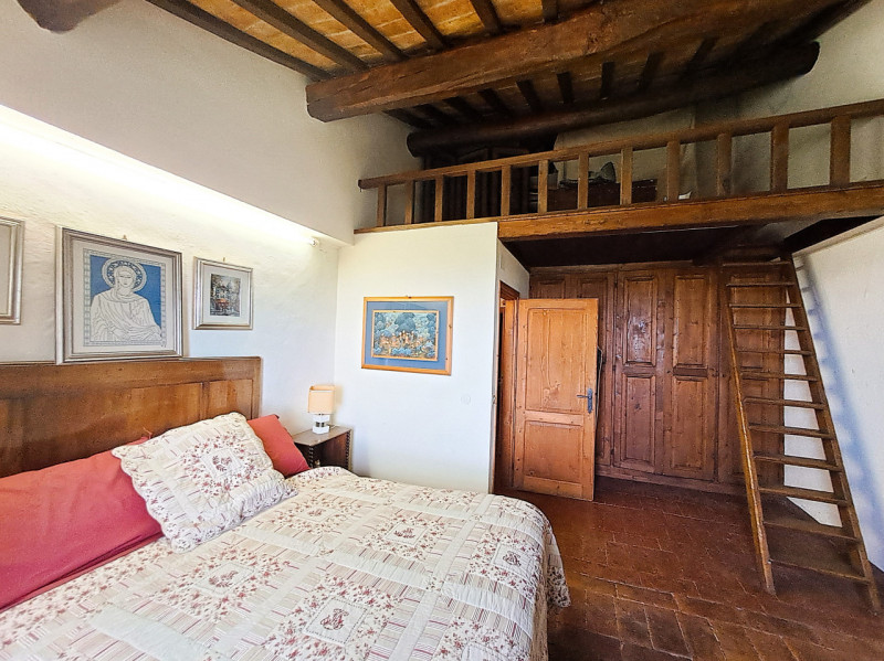 Immagine 26 di Rustico / casale in vendita  in Pischiello a Passignano Sul Trasimeno