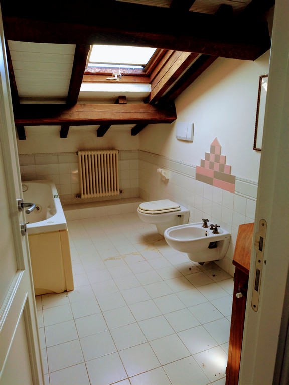 Immagine 48 di Rustico / casale in vendita  in Pischiello a Passignano Sul Trasimeno