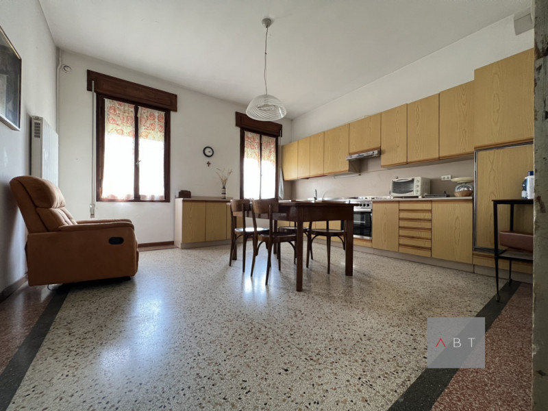 Immagine 2 di Casa indipendente in vendita  a Cittadella