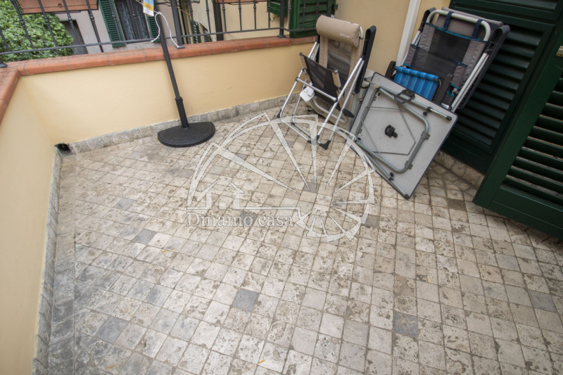 Immagine 16 di Casa indipendente in vendita  a Prato