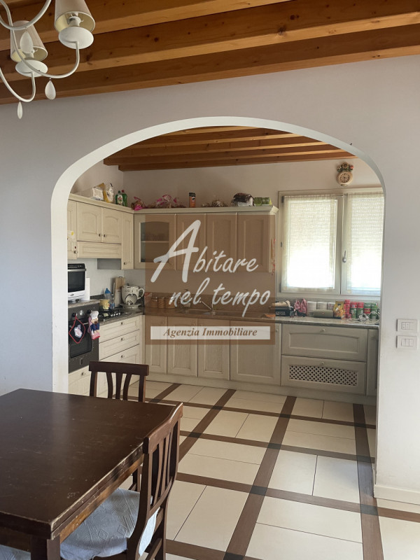 Immagine 2 di Villa in vendita  a Cittadella