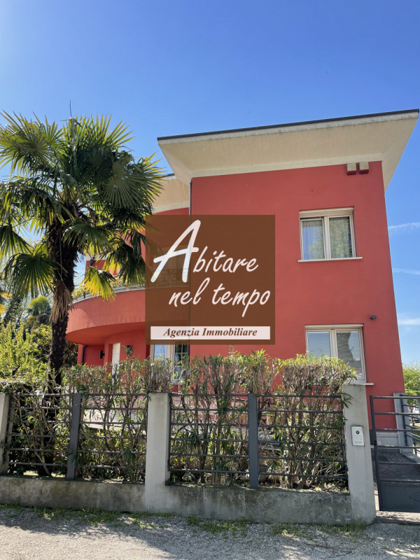 Immagine 28 di Villa in vendita  a Cittadella