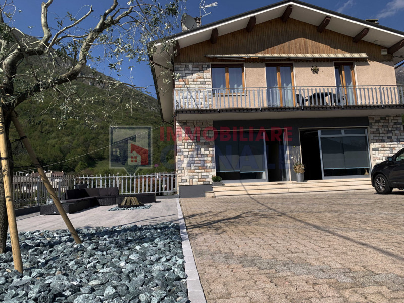 Immagine 4 di Negozio in affitto  in Via Priarossa a Cogollo Del Cengio