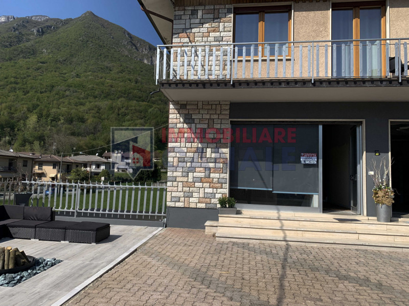 Immagine 6 di Negozio in affitto  in Via Priarossa a Cogollo Del Cengio