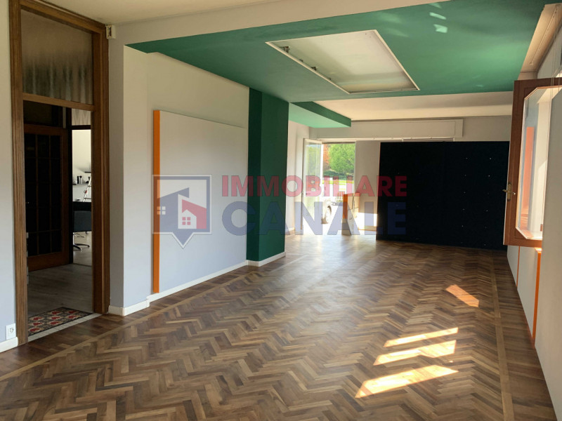 Immagine 9 di Negozio in affitto  in Via Priarossa a Cogollo Del Cengio