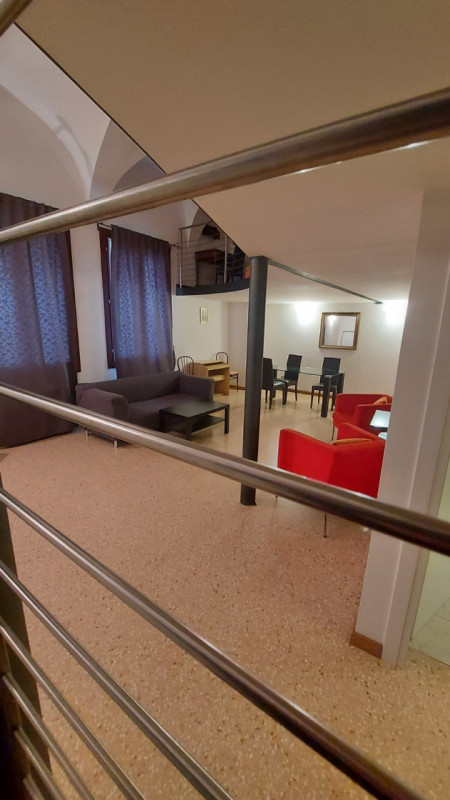 Immagine 15 di Appartamento in vendita  in via Savonarola a Padova