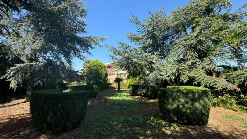 Immagine 5 di Villa in vendita  in Via Modica Giarratana 119 a Modica