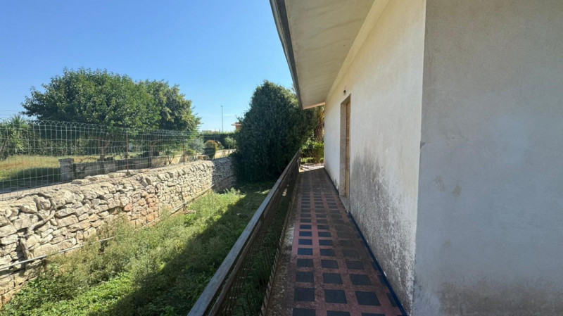 Immagine 6 di Villa in vendita  in Via Modica Giarratana 119 a Modica