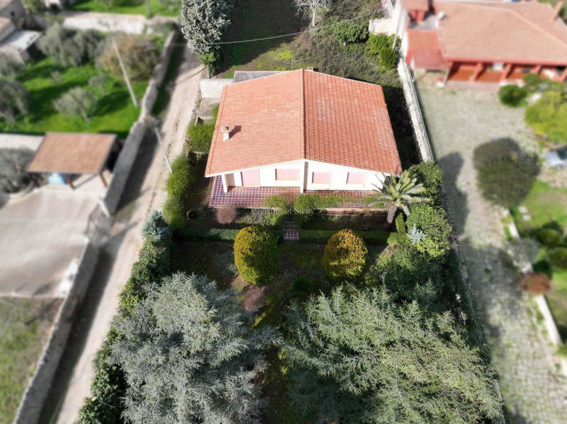 Immagine 11 di Villa in vendita  in Via Modica Giarratana 119 a Modica