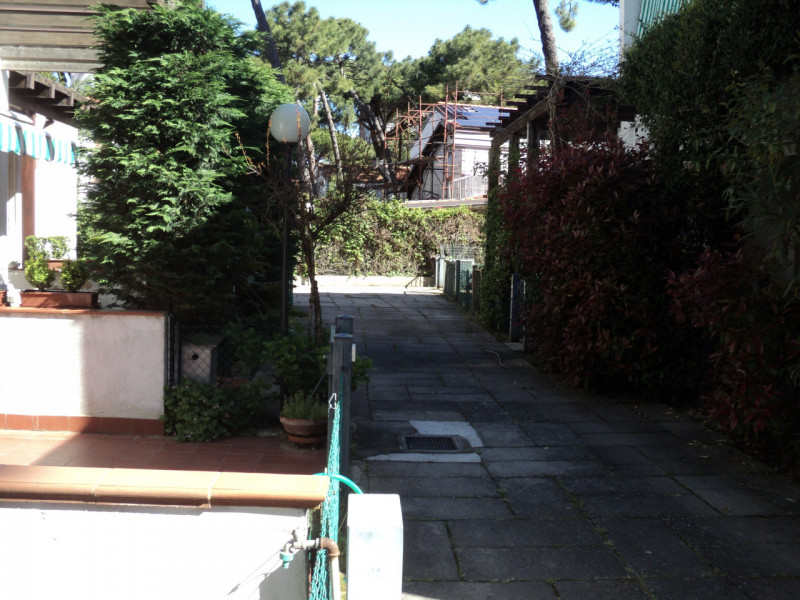 Immagine 27 di Villetta a schiera in vendita  in VIALE GIORDANO 9 a Comacchio