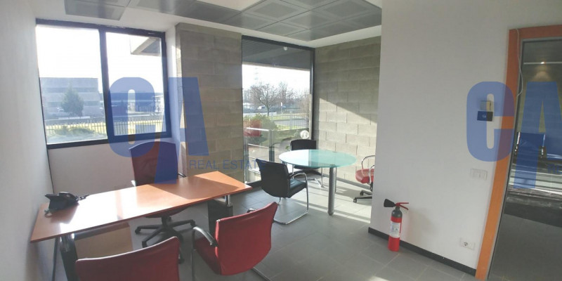 Immagine 4 di Magazzino in vendita  in VIA BINDELERA a Brugherio