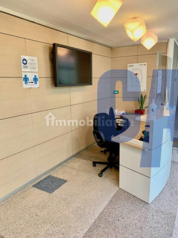 Immagine 8 di Ufficio in affitto  in VIA BARTOLOMEO COLLEONI a Agrate Brianza