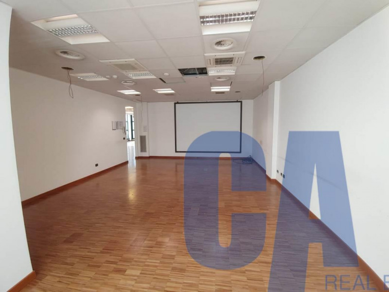 Immagine 17 di Ufficio in affitto  in VIA BARTOLOMEO COLLEONI a Agrate Brianza